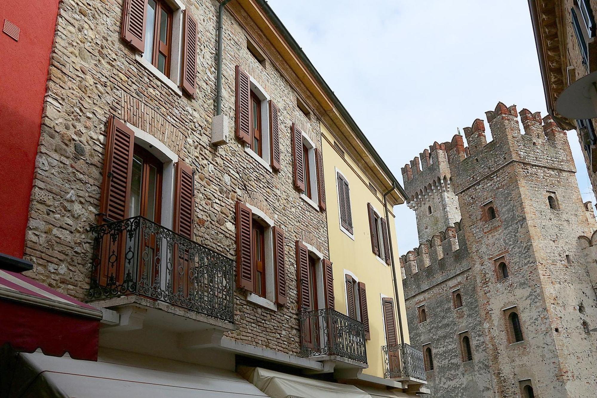 Aurora Sirmione Appartamenti المظهر الخارجي الصورة