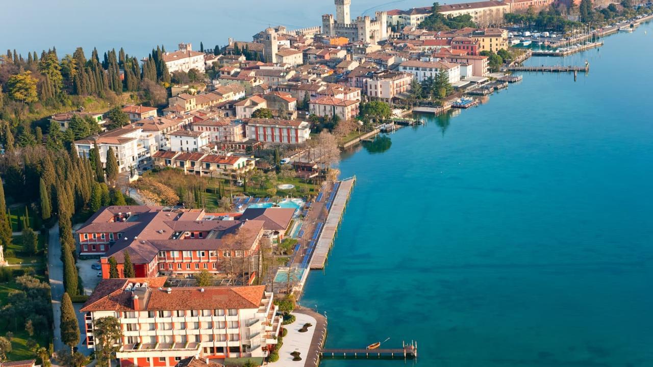 Aurora Sirmione Appartamenti المظهر الخارجي الصورة